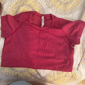 Lululemon top